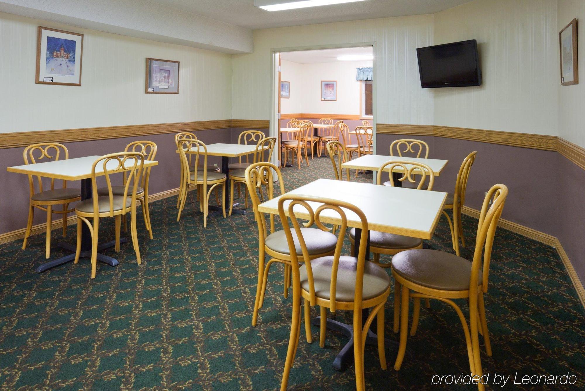 Country Inn & Suites By Radisson, Northfield, Mn Экстерьер фото